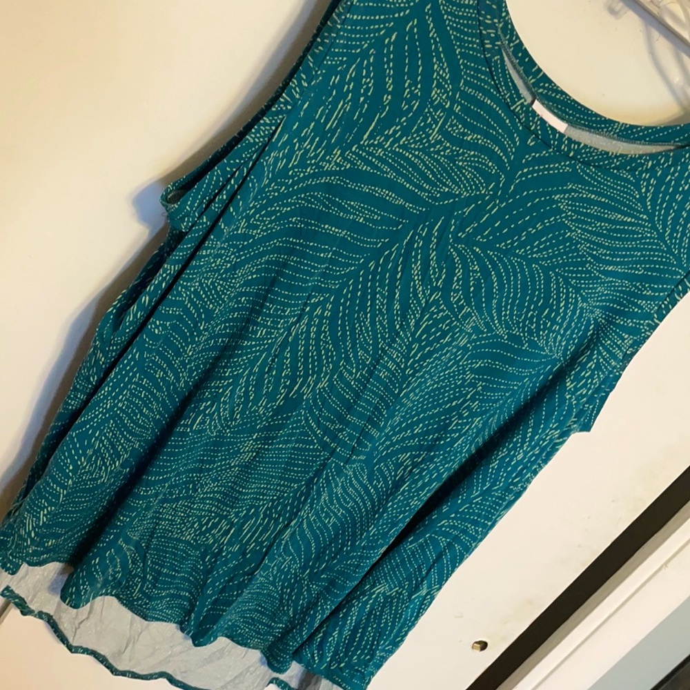 Lularoe Cocoa Sleeveless Top
